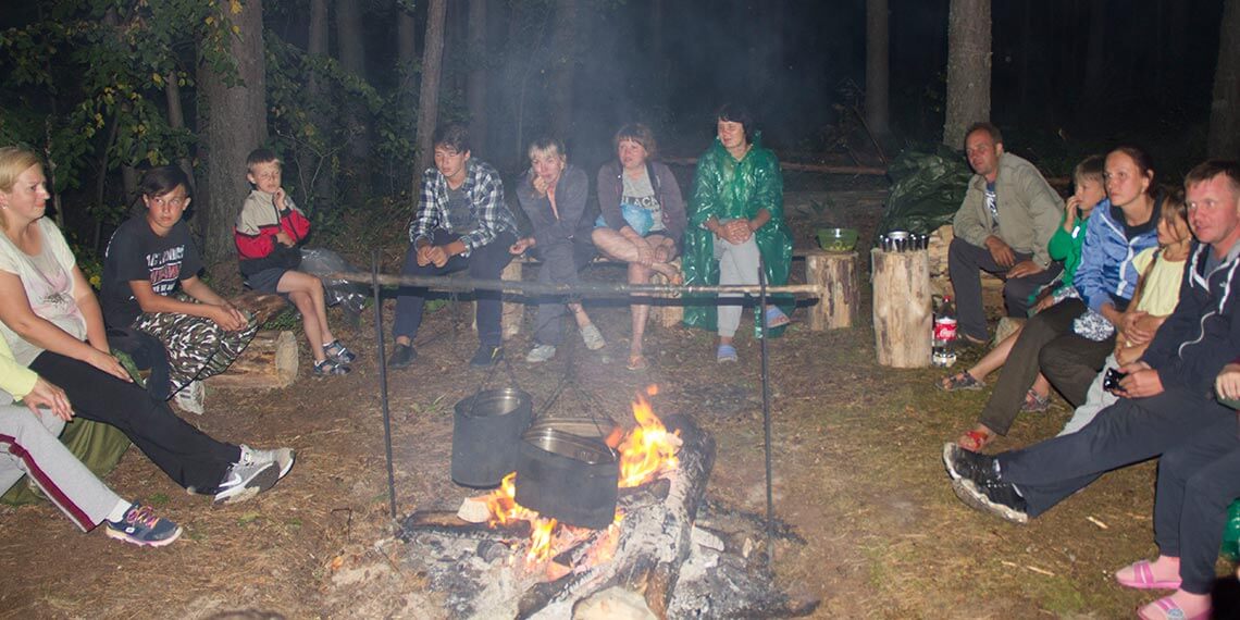 Фото вечерних посиделок у костра