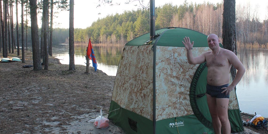 В походе можно помыться в бане